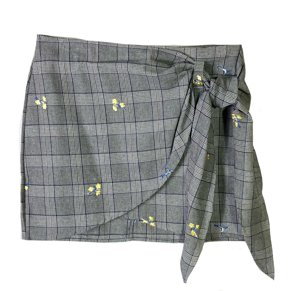 New LUMIERE Skirt S Grey Plaid Floral Embroidery Faux Wrap Bow Tie Knee Zip